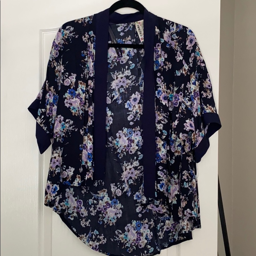 Mimi chica small floral shawl wrap